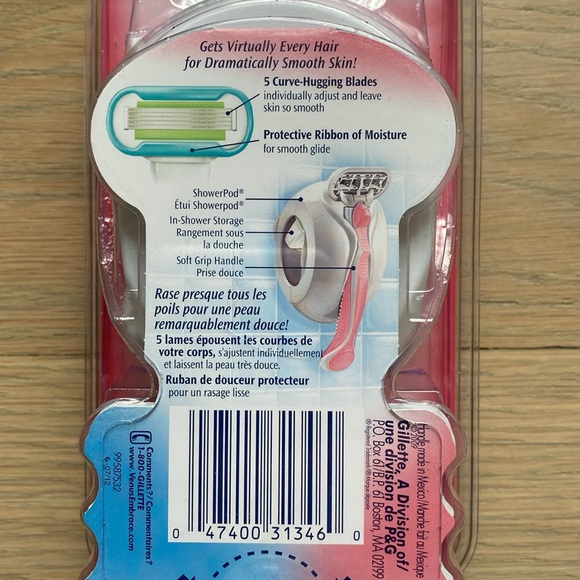 Bundle of 2 Venus Embrace Razors - Picture 2 of 2